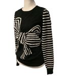 Banana Republic  Black and White Bow Sweater. Excellent Condition. WORN ONCE Photo 3