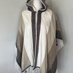 Tejidos CAMM Ecuadorian Hand Made Alpaca Blend Poncho Cape White Beige Gray O/S Brown Size undefined Photo 2