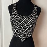 BLACK & WHITE GEOMETRIC STRAPPY CROP TOP Photo 0