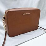 Michael Kors Crossbody Photo 0