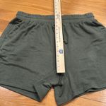 Terra & Sky  olive green shorts size 0X (14w) . Photo 3