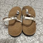 Vionic  Elegant White Sandals with Decorative Accents Photo 3