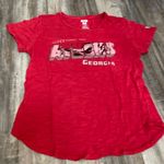 Tailgate College Corner University of Georgia Red Athena UGA T shirt medium Photo 0
