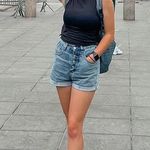 Sincerely Jules Black tank Photo 0