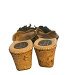 b.o.c. Born Concepts Flower Black Leather Cork Wedge Heel Sandals Sz 9 C64403 Photo 6