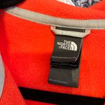 The North Face  Coral 1/4‎ Zip Pullover Size Small Photo 6