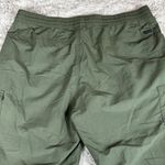 Columbia  Woodland Hills Ladies' Cargo, Roll Up Pant, Green, Size XL Photo 3