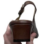 Trotters “Dea” Womens Size 10N Narrow Brown Woven Leather Slingback Buckle Pumps Photo 16