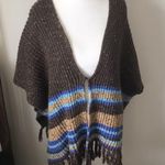 Democracy  crochet center closure cape Photo 0