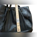 Relic Women's Black Geometric Shoulder Bag with Multiple Compartments Photo 6