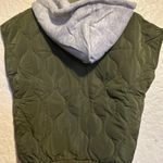 Boutique Chic Jungle‎ Green drawstring hooded puffer Quilted Vest Large Photo 9