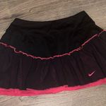 Nike 1990’s vintage - black and pink tennis MINI Skort Photo 2
