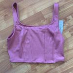 Iris  crop top‎ Photo 0