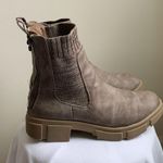 blowfish Moor Lug Sole Leather Boot (Sz 8.5) Sea Mushroom Prospector/Tech Knit Photo 1