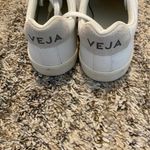 VEJA  Women's Esplar Leather  Sneaker size 6 Photo 3