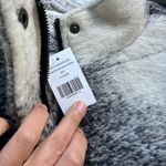 Mia & Tees Plaid Sherpa Paper Store Vest Size XL New w/ tags Black Photo 1