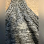 New Balance Tank Top Women’s Size Large Gray Photo 4