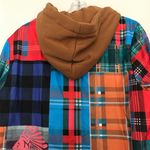 Shaket with hood and zip front with buttons in plaid/Aztec pattern size L Size L Photo 3