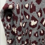 Evereve Oversized Leopard Print Cardigan in Gray and Burgundy - Size XL Photo 11
