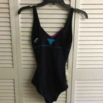 Orena Ladies swimsuit size Small Black Photo 3