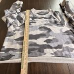 Aerie  Gray Camo Cropped Crewneck Raw Hem Sweatshirt Size Medium Photo 3