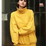 Le SLAP NECK Unisex yellow mustard turtleneck sweater sz XS / S Photo 0
