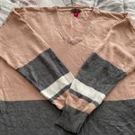 Vince Camuto Colorblock Pink Gray Asymmetric Hem Oversized B-neck Sweater, size M Photo 4