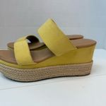 LC Lauren Conrad Mimosa-yellow Platform Sandals size 6.5 Photo 2