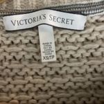 Victoria's Secret Victoria’s Secret Sweater Womens XS Gray Cream Colorblock Knit Logo Sleeve Cozy Photo 3