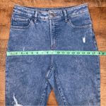 EXPRESS  Curvy High Rise Mom Jeans | Straight Leg Distressed | Size 8 Photo 11