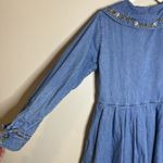 Women's Vintage Dress Denim Floral Embroidered Cottage Peter Pan Collar Western Blue Size 6 Photo 9