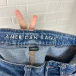 American Eagle High Rise Mom Straight Distressed Jeans Size 6 Photo 1