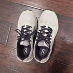 on cloud Women’s  Shoes Photo 0