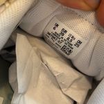 Puma NWT Woman’s Graviton White Granola Pristine Soft Foam Sneaker Shoes 8.5 Photo 6