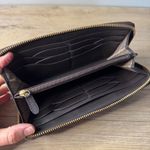 Cole Haan Wallet Black Brown Croc Embossed Patent Leather Zip Around Vintage Photo 3