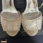 Badgley Mischka Bagley Mishka white bridal heels Photo 2