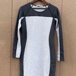 Athleta  Womens Dress Heather Grey Colorblock Omega Long Sleeve Size Small Photo 2
