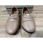 Clarks Jenette Ruby Slip Ons Praline Leather Size 9 NIB Office Cushion Soft Photo 6