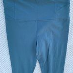 Athleta  Elation Piroette 7/8 Legging size M athleisure, hiking, running, yoga Photo 0