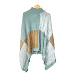 VICI Vivo | Whispers Of Winter Color Block Poncho Photo 3