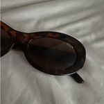 White Fox Boutique Veux  Sunglasses Photo 2