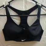 Nike  Women's Black Sports Bra Photo 0