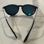Blenders  sunglasses Photo 2