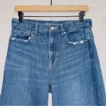 American Eagle  Women's Medium Wash Blue High Rise Relaxed Mom Jean 6 short Photo 3