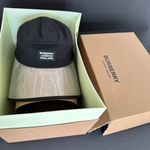 Burberry  Logo Bonnet Bucket Hat Clear Visor Size M NEW Photo 0