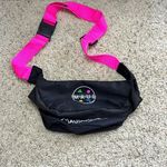 Maui and Sons NWOT  Fanny pack. Photo 0