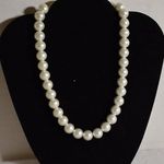 Unique Vintage Vintage Chunky Large Faux Pearl Bib Lobster Claw Clasp Chic Necklace Photo 0