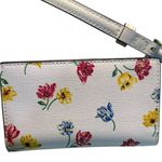 Kate Spade
Morgan Tulip Toss Small Wallet Card
Holder Photo 3