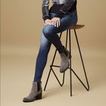 Sam Edelman • Hanley Suede Chelsea Boot grey leather ankle block heeled Photo 2