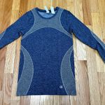 Gap NWT Gapfit tank with thumb hole  Photo 1